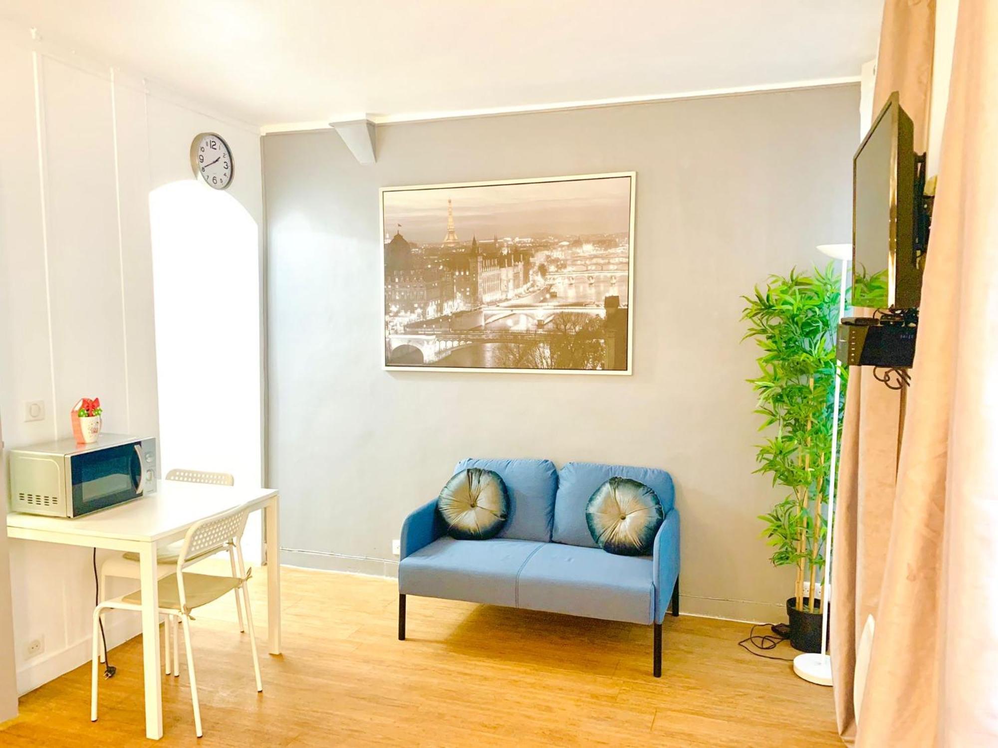 Eiffel Tower Champs De Mars * Parigi