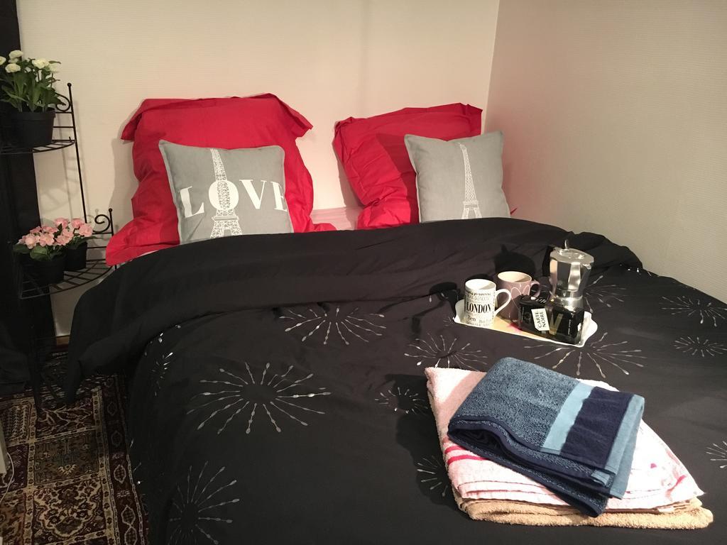 Eiffel Tower Champs De Mars